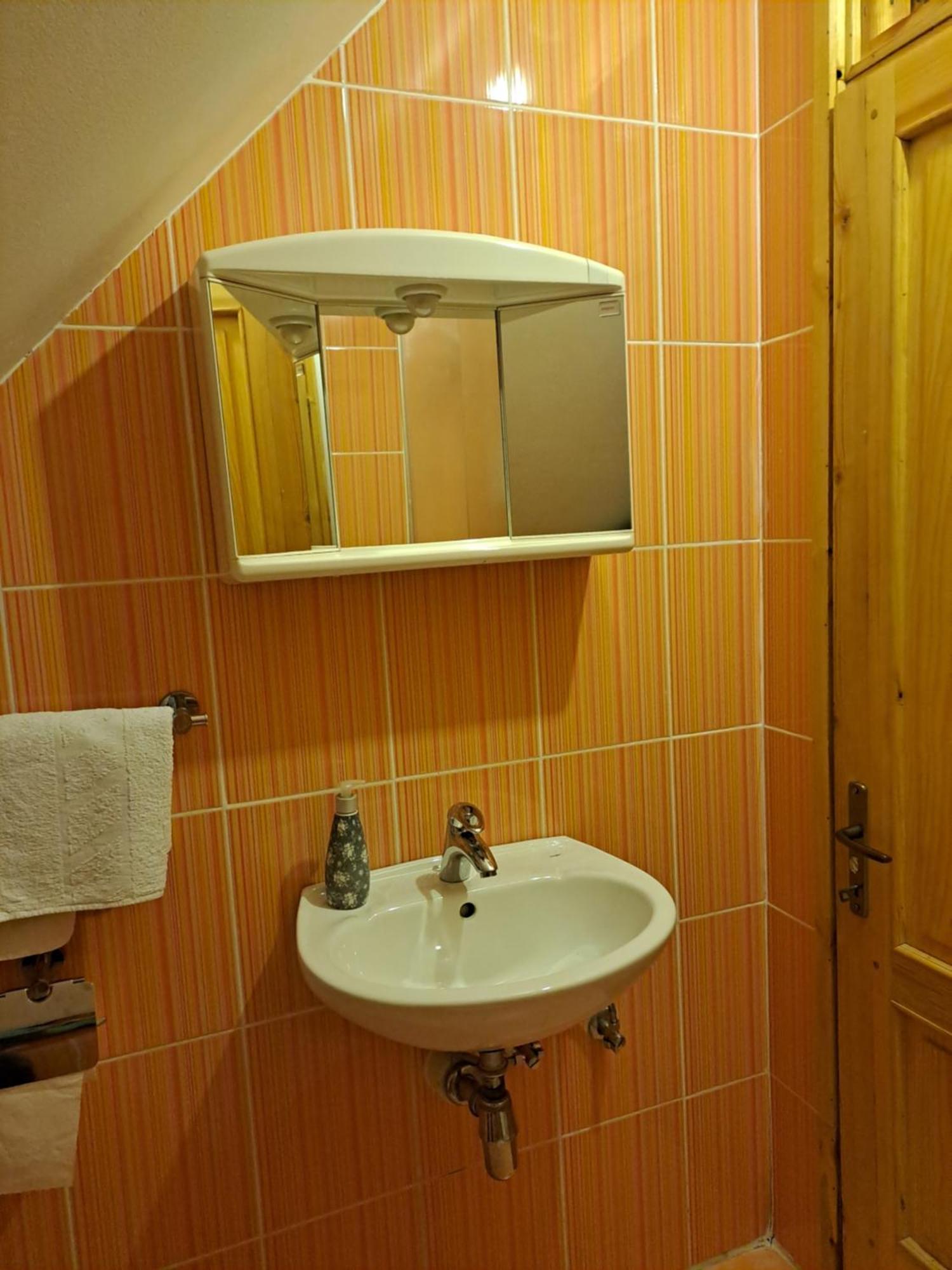 Guesthouse Andrea โพลยานัค ภายนอก รูปภาพ